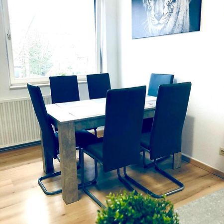 Wohnung Mit Neuem Bad Und Kueche Гелзенкирхен Екстериор снимка
