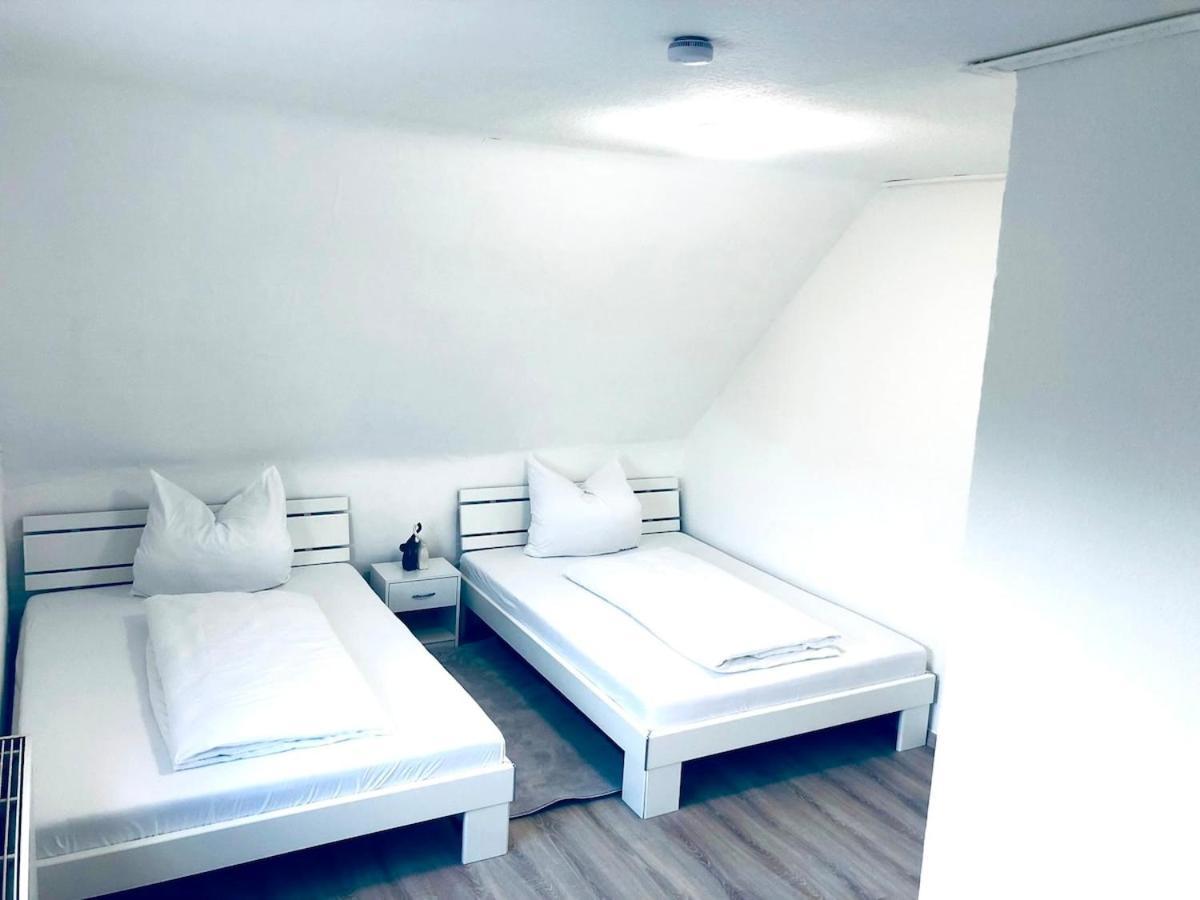 Wohnung Mit Neuem Bad Und Kueche Гелзенкирхен Екстериор снимка